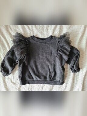 H&M Toddler Tule Sweatshirt🖤🩶